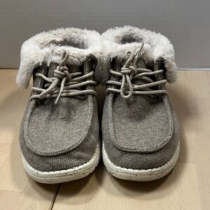 Hey Dude Taupe w/ Cream Faux Fur Lace Up Britt Boots Booties Women’s Size 11